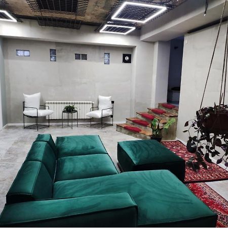 Shared Flat In An Artists District Pikris Gora Apartment Tbilisi Exterior photo