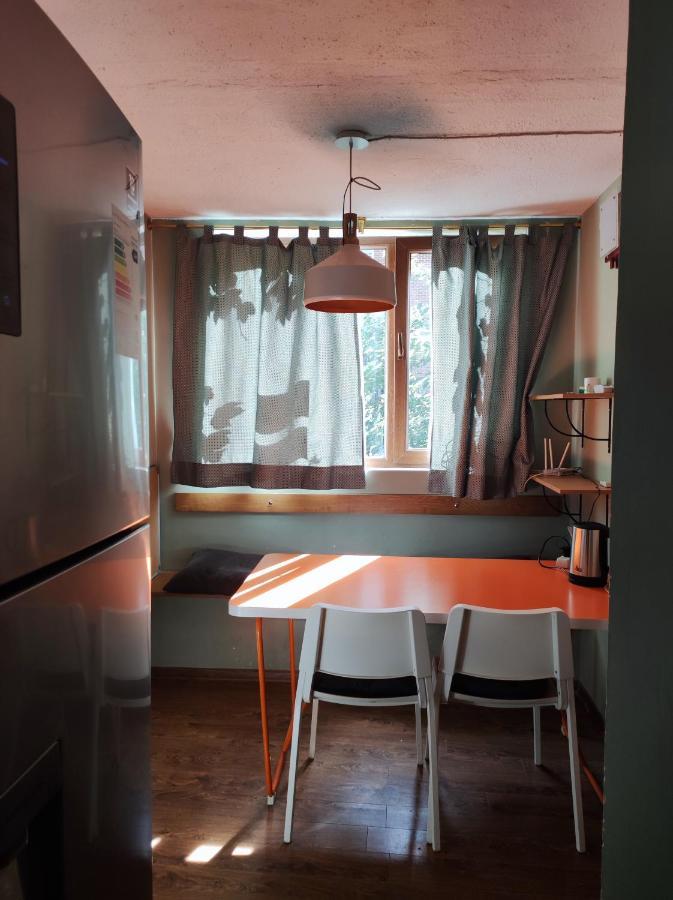 Shared Flat In An Artists District Pikris Gora Apartment Tbilisi Exterior photo