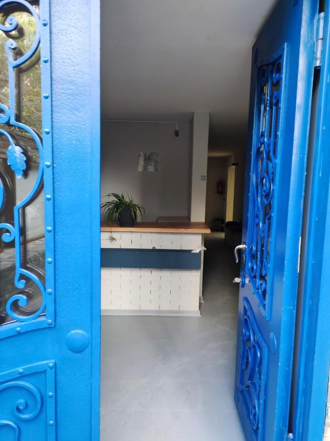 Shared Flat In An Artists District Pikris Gora Apartment Tbilisi Exterior photo